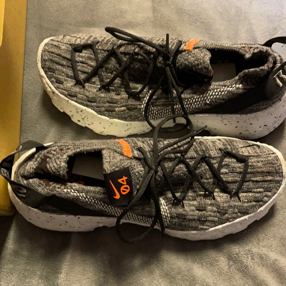 Nike Space Hippie 04